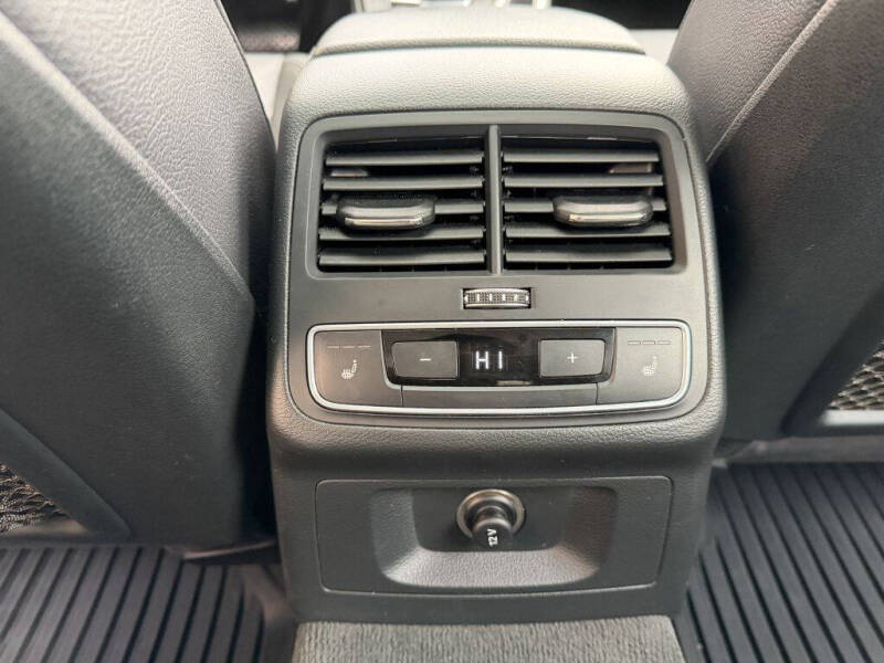 2017 Audi A4 2.0T quattro Premium Plus