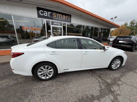 2013 Lexus ES 300h