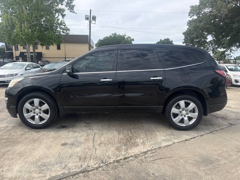 2017 Chevrolet Traverse LT