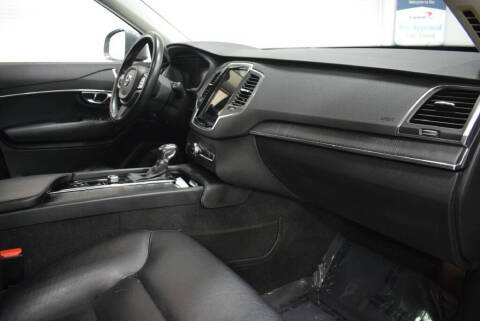 2020 Volvo XC90 T5 Momentum