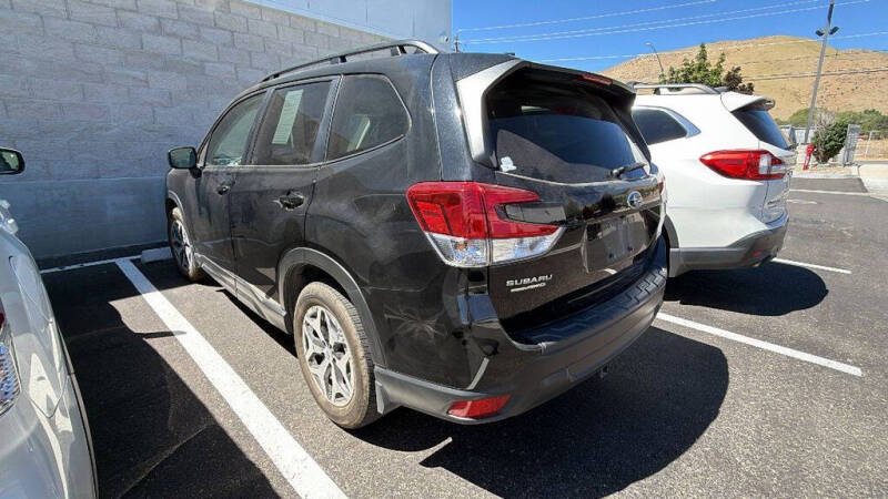 2024 Subaru Forester Premium