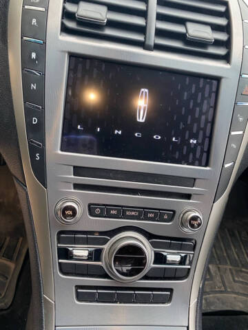 2017 Lincoln MKZ Reserve