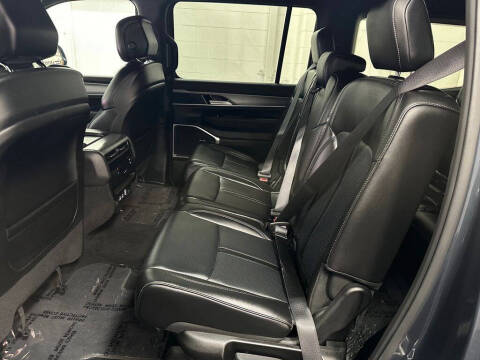 2025 Jeep Wagoneer