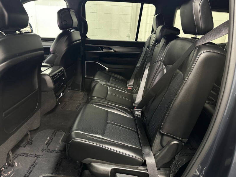 2025 Jeep Wagoneer