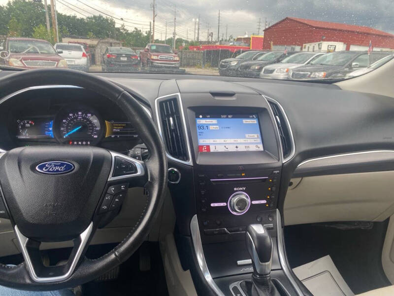 2017 Ford Edge Titanium