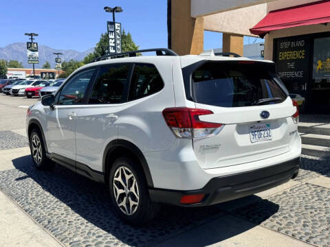 2023 Subaru Forester Premium