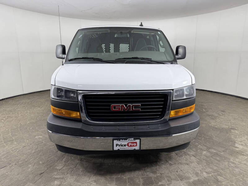2022 GMC Savana 2500