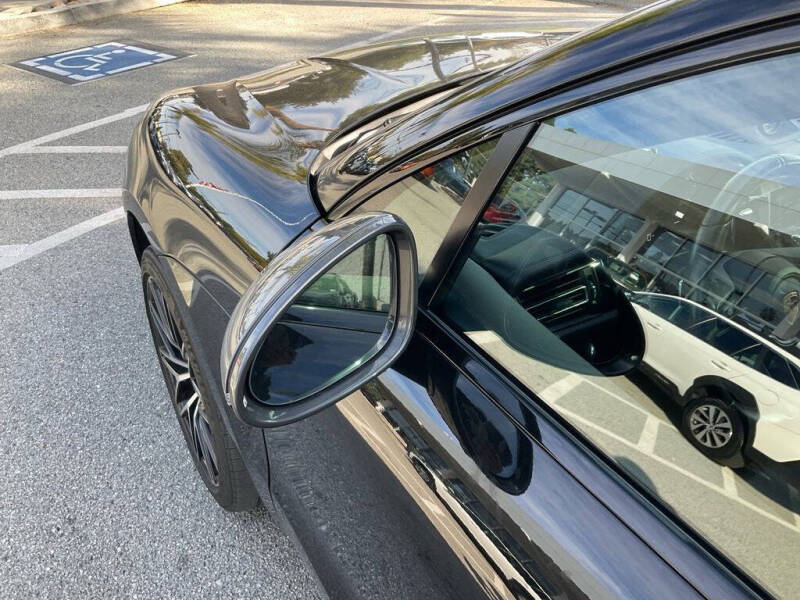 2023 Porsche Macan T