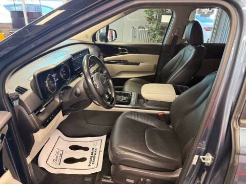 2022 Kia Carnival EX