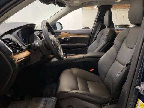 2025 Volvo XC90 B6 Plus Bright Theme 7P