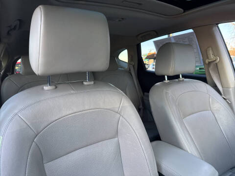 2013 Nissan Rogue SV w/SL Package