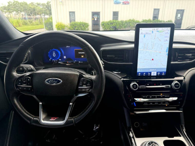 2023 Ford Explorer ST