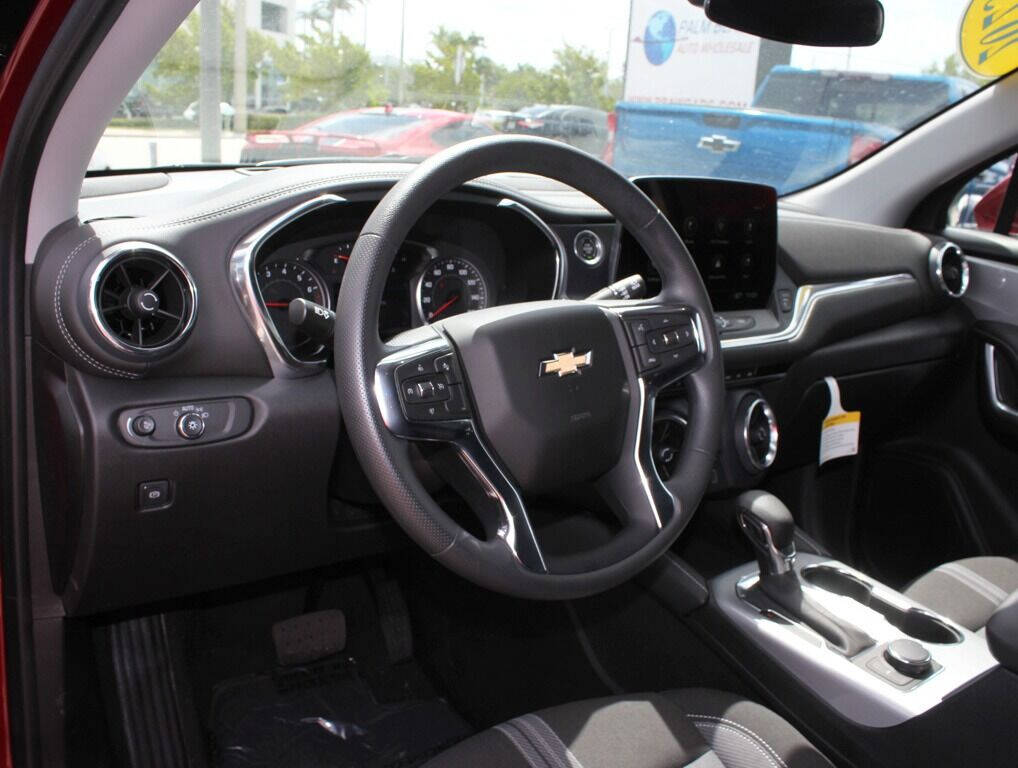 2023 Chevrolet Blazer  - $38,995