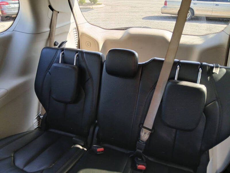2017 Chrysler Pacifica Touring-L Plus