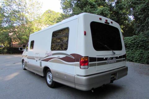 2001 Winnebago Rialta