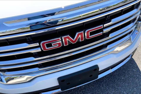 2023 GMC Acadia SLT