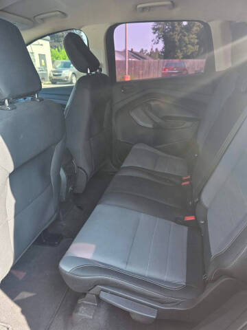 2019 Ford Escape S