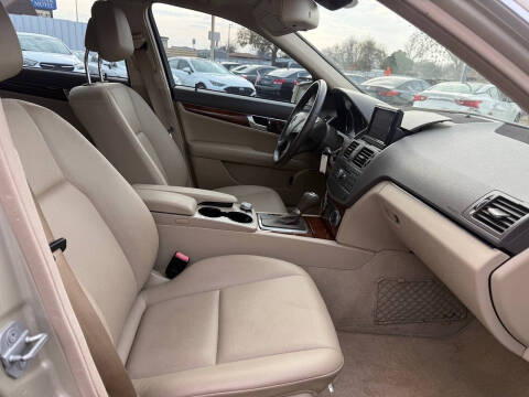 2010 Mercedes-Benz C-Class C 300 Luxury