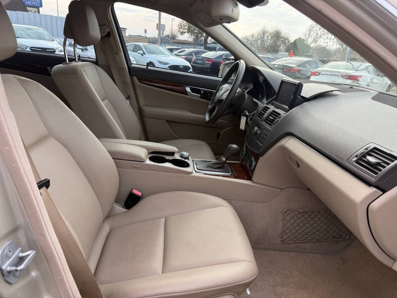 2010 Mercedes-Benz C-Class C 300 Luxury