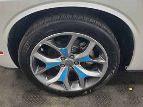 2015 Dodge Challenger SXT Plus