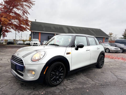 2018 MINI Hardtop 4 Door Cooper