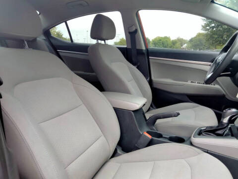 2020 Hyundai Elantra SE