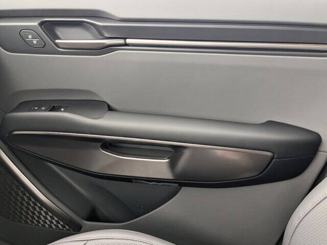 2024 Kia EV9 Light Long Range