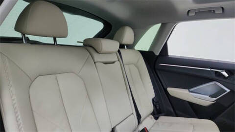 2024 Audi Q3 quattro S line Prem Plus 45 TFSI