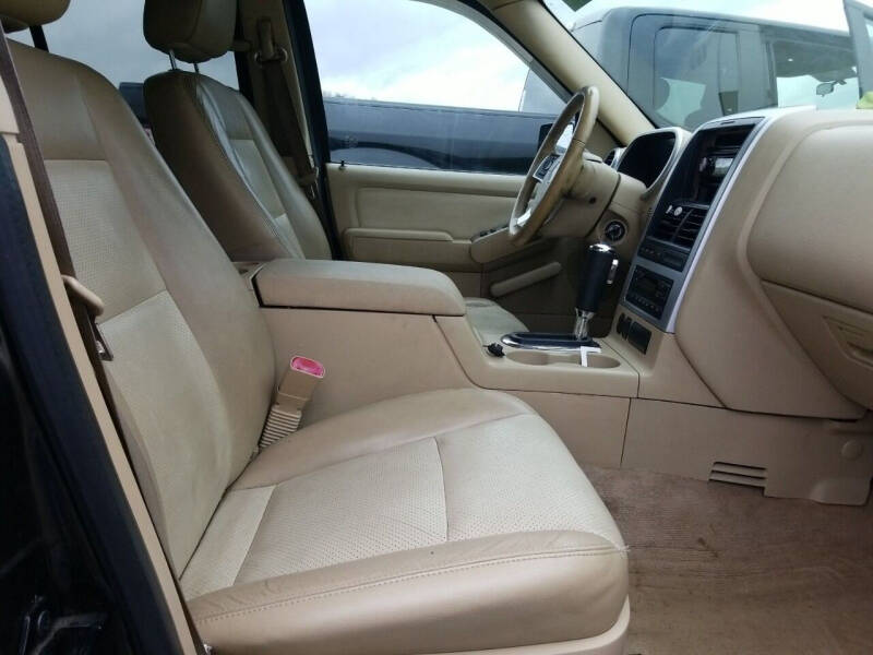 2006 Mercury Mountaineer Luxury