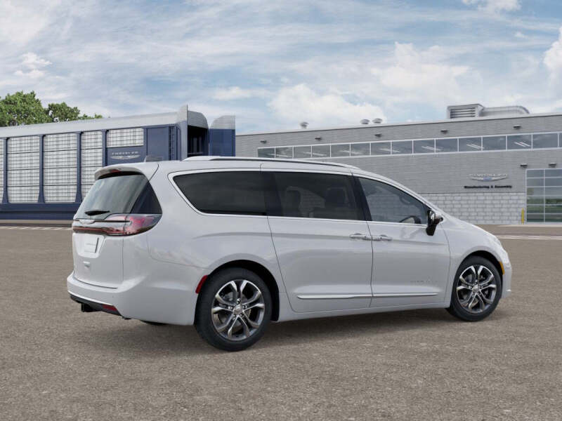 2026 Chrysler Pacifica Pinnacle