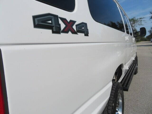 2014 Ford E-Series E-350 SD XLT