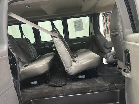 2017 Chevrolet Express LT 3500