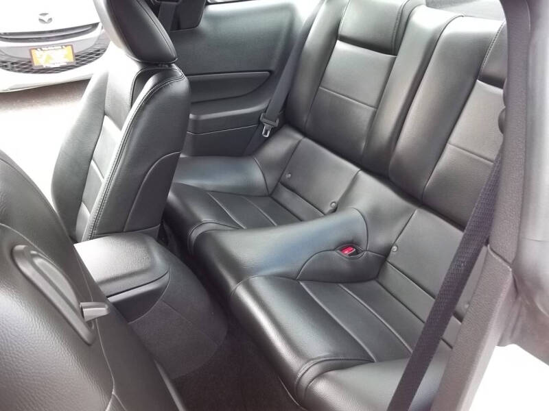 2006 Ford Mustang V6 Premium