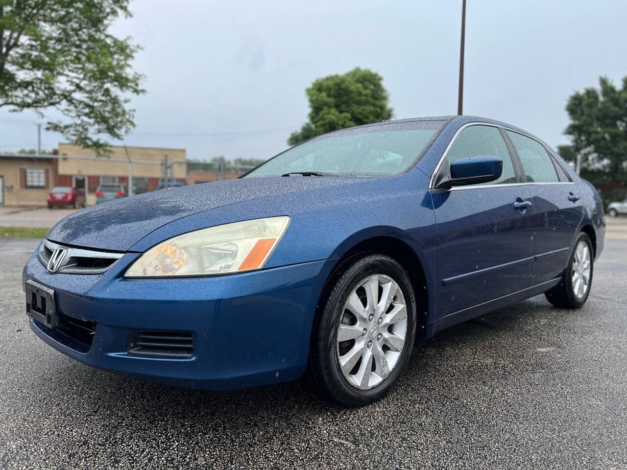 2006 Honda Accord for sale at Ideal Cars LLC in Skokie, IL