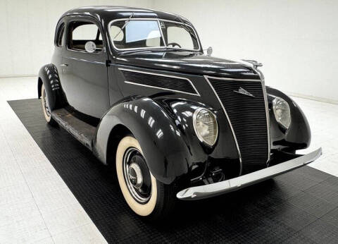 1937 Ford Deluxe