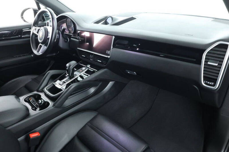 2022 Porsche Cayenne