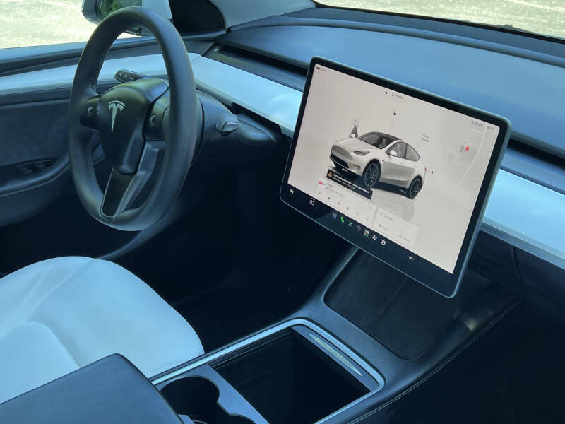 2024 Tesla Model Y Performance