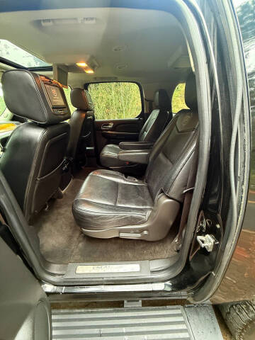 2013 Cadillac Escalade ESV Platinum Edition