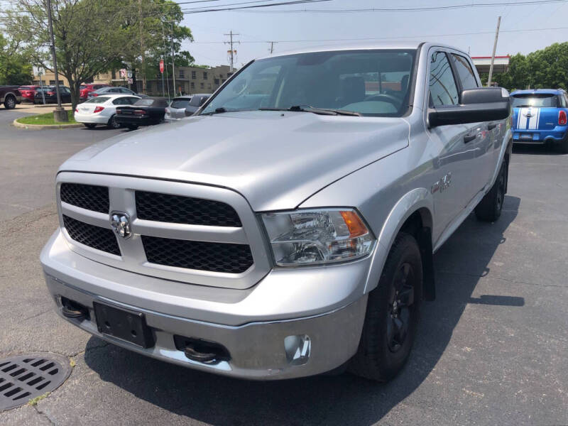 2015 RAM 1500 SLT