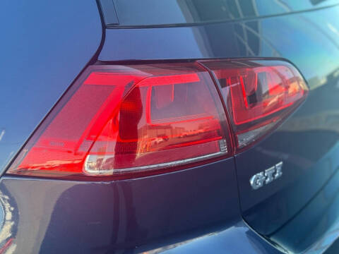 2015 Volkswagen Golf GTI S