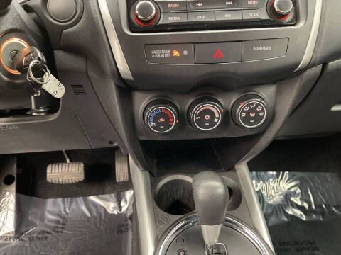 2014 Mitsubishi Outlander Sport ES