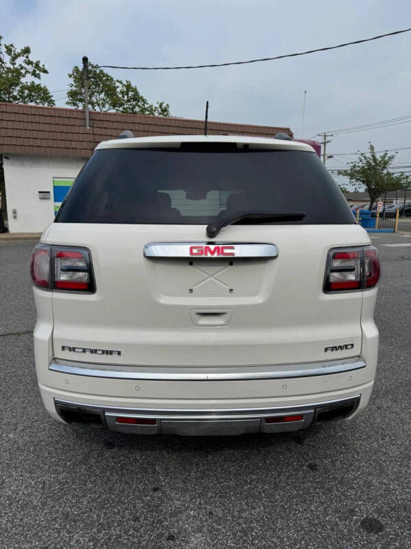 2014 GMC Acadia Denali
