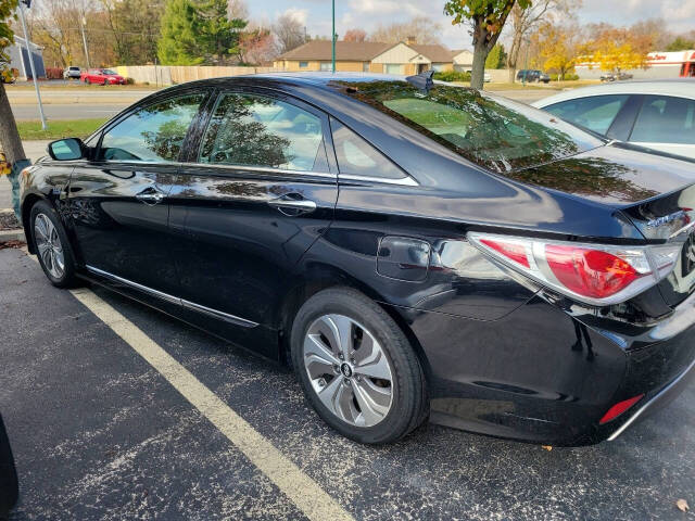 2015 Hyundai SONATA Hybrid for sale at 51 Cars LLC in Loves Park, IL