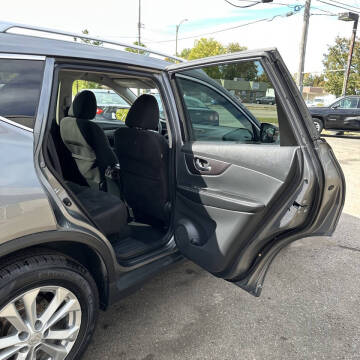 2015 Nissan Rogue SV