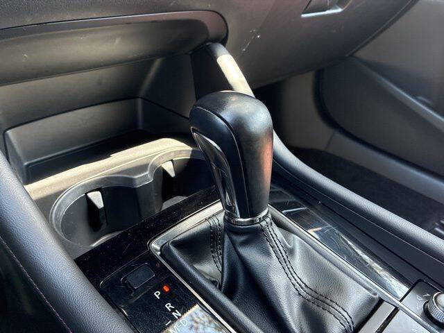 2022 Mazda Mazda3 Hatchback Carbon Edition