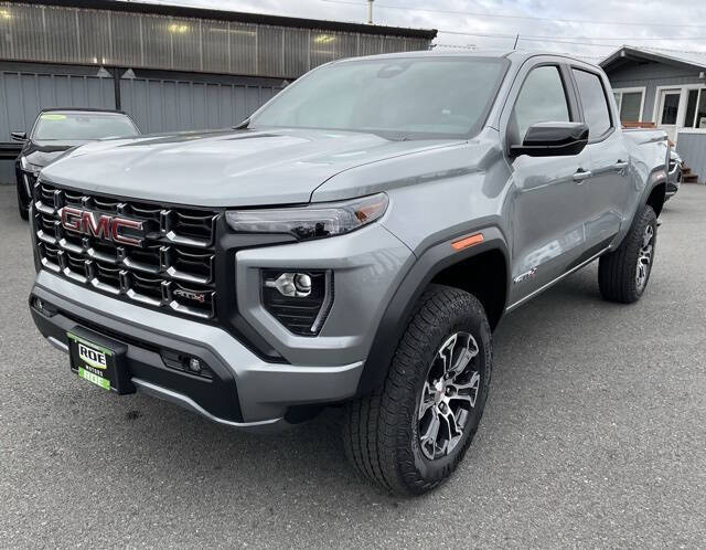 2025 GMC Canyon AT4