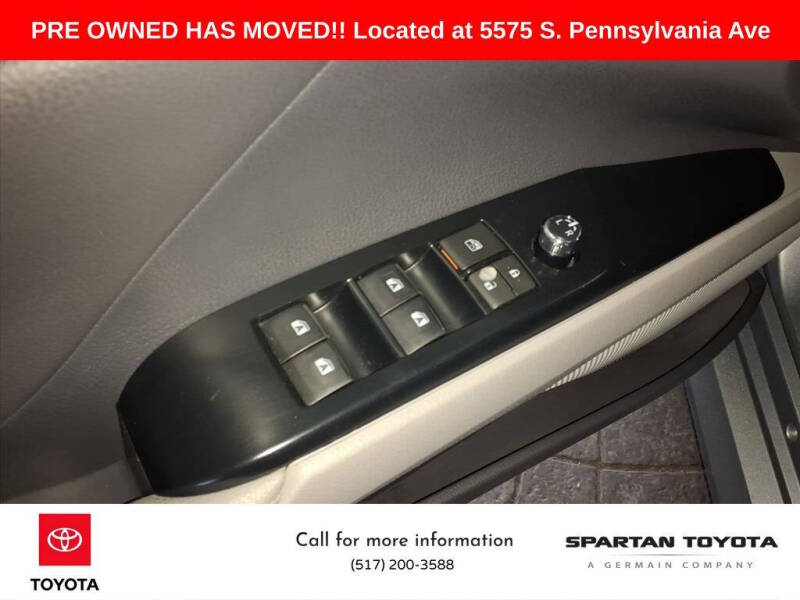 2020 Toyota Camry Hybrid XLE