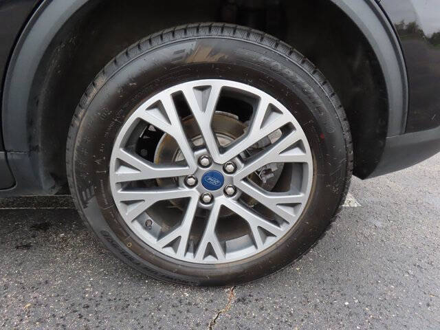 2022 Ford Escape SEL