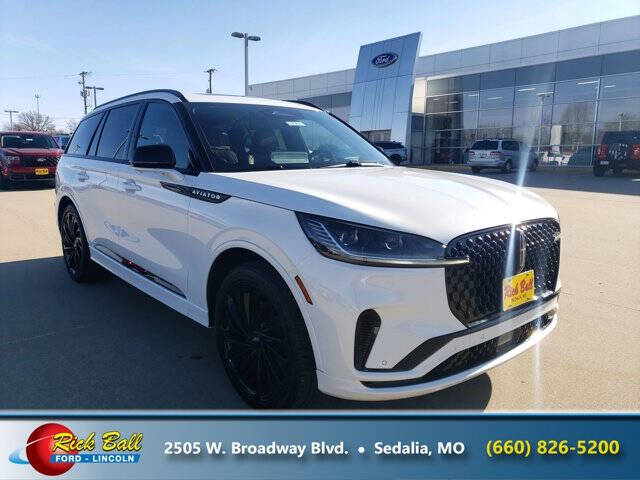 2026 Lincoln Aviator Reserve's photo