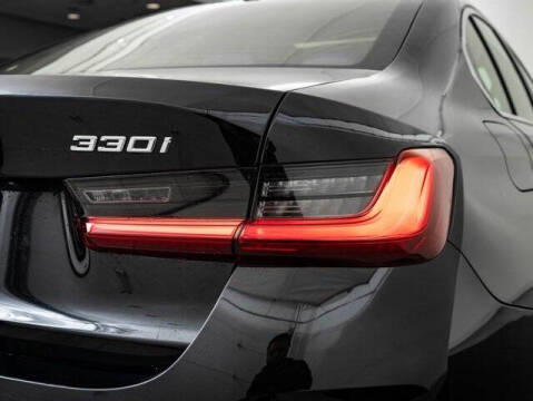 2025 BMW 3 Series 330i xDrive